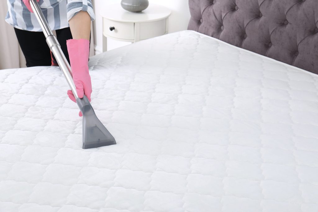 Best Mattress Cleaning in Los Angeles - professional steam
